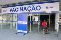 Vacinao contra Covid-19 para trabalhadores porturios inicia pelo Porto de Itaja